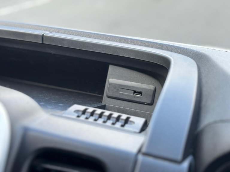 VAUXHALL VIVARO 1.6 CDTi 2700 BiTurbo ecoFLEX Sportive 2015