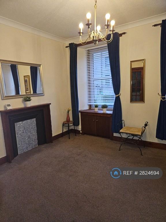 1 bedroom flat in South St, Perth, PH2 (1 bed) (#2824694)