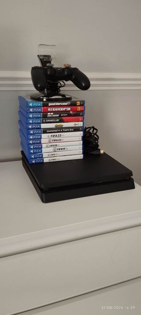 PS4 slim 500gb with games etc