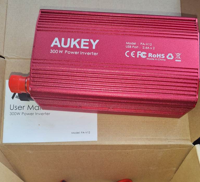 2 x Power inverters 12v DC to 240v AC incar vehicle