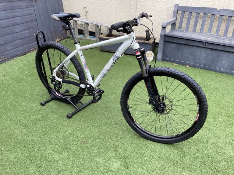 MARIN ADULT MOUNTAIN BIKE IN EXCELLENT CONDITION 