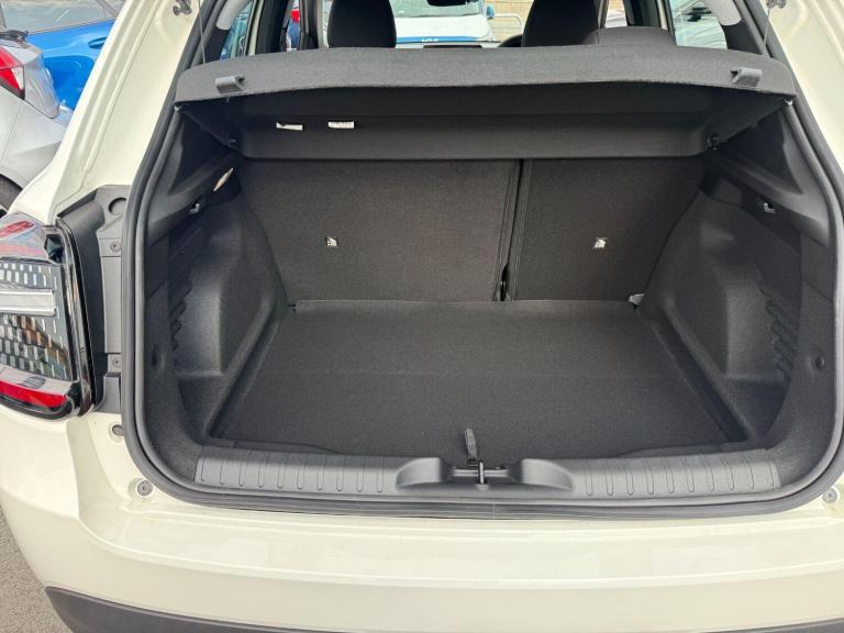 2025 Fiat 600 1.2 MHEV SUV 5dr Petrol Hybrid e-DCT Euro 6 (s/s) (100 ps) HATCHBACK Petrol/Electri...