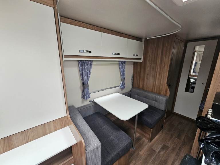 SWIFT Sprite Major 6 TD 6 Berth End Bedroom 2018 in very good condition. 