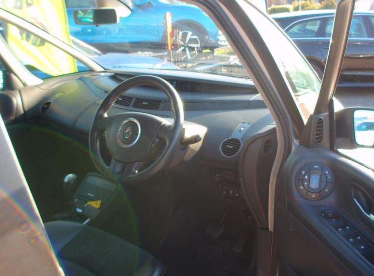 2008 Renault Grand Espace Automatic 2.0 dCi Dynamique S MPV 5dr Diesel Diesel