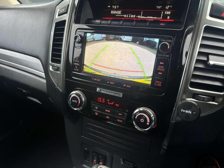 MITSUBISHI SHOGUN 3.2 DI-DC SG3 Auto 4WD Euro 6 5dr LWB 2017