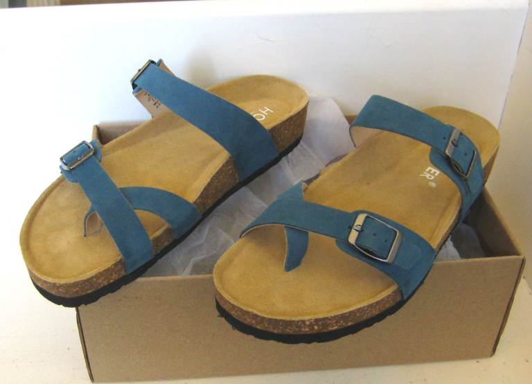 Sandals Hotter Tessa Turquoise Leather Size 4 EU 37 £5 - new and in a box