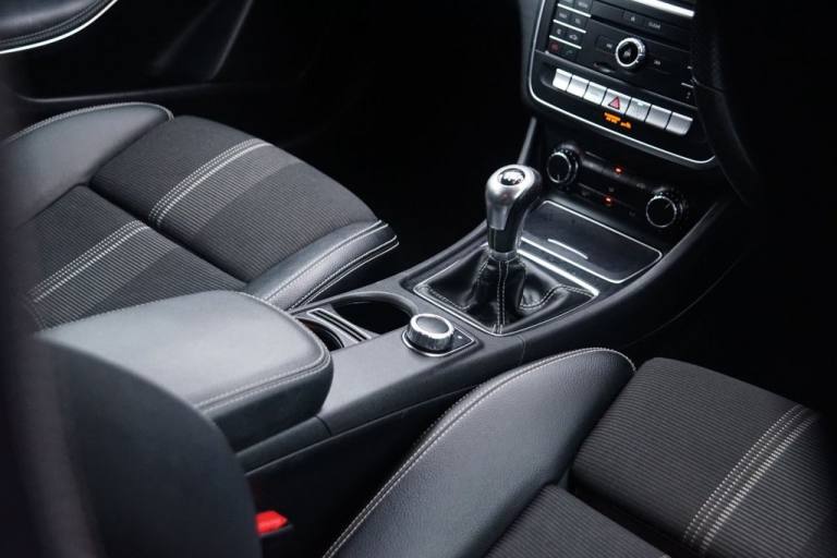 2019 Mercedes-Benz GLA 1.6 GLA180 Urban Edition SUV 5dr Petrol Manual Euro 6 (s/s) (122 ps) ESTAT...