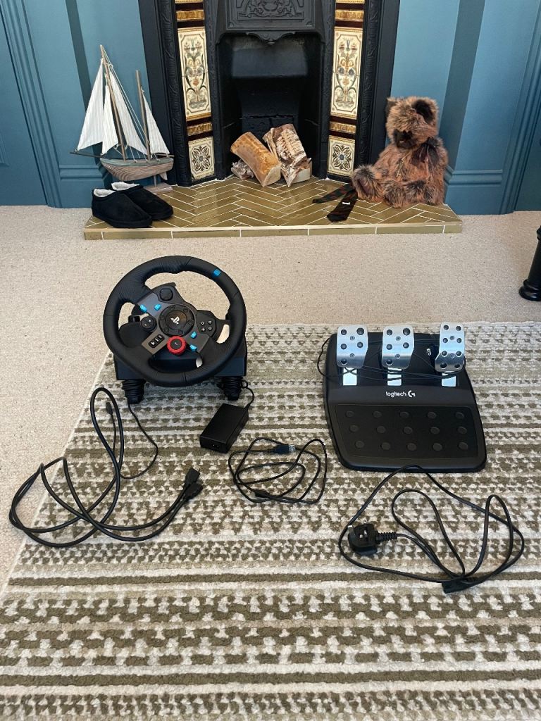 Logitec g29 steering wheel 