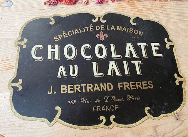 FRENCH METAL CAFE BAR TIN SIGN, ADVERTISING PLAQUE, CHOCOLAT AU LAIT, PARIS FRANCE VINTAGE STYLE