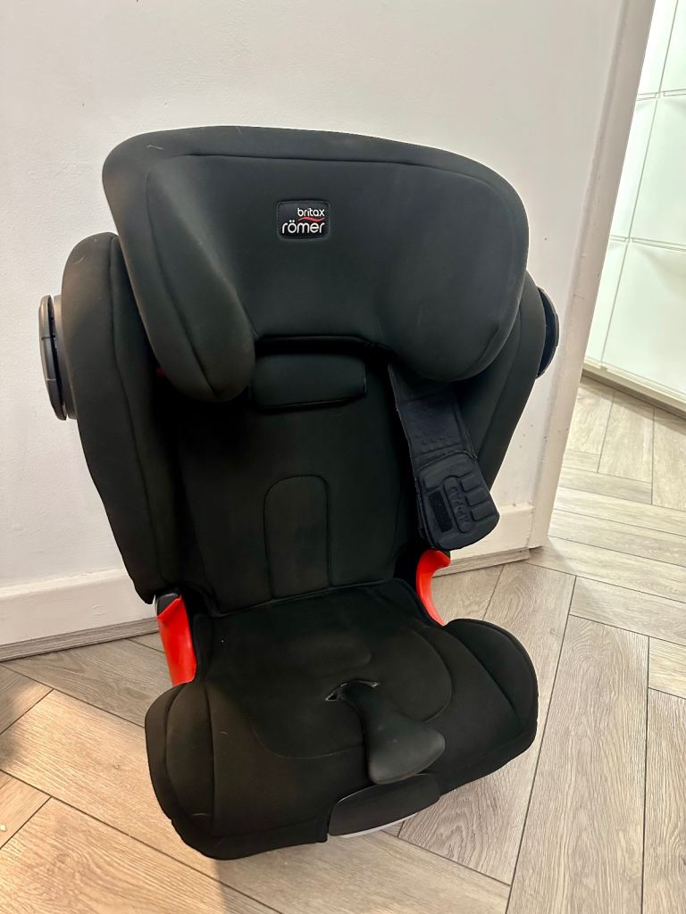 Britax Romer KIDFIX II XP SICT cosmo black 