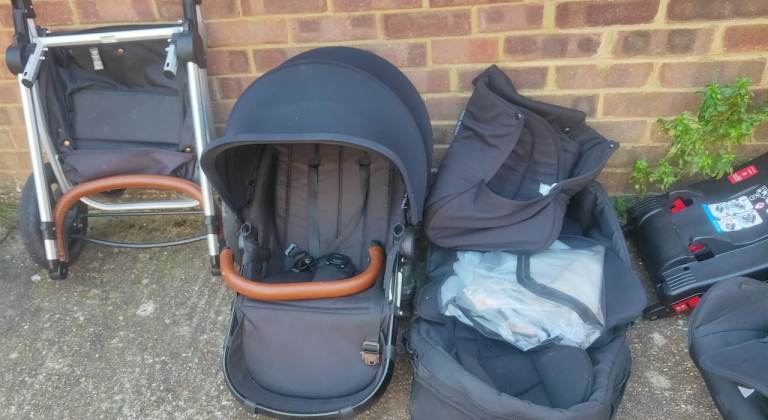 Pram bundle icklebubba !! Bargain Price!!