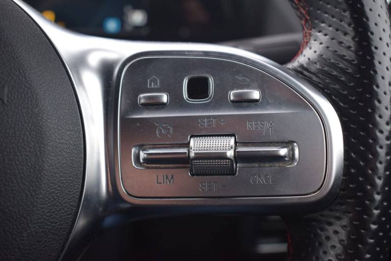 2022 Mercedes-Benz GLA 2.0 GLA200d AMG Line SUV 5dr Diesel 8G-DCT Euro 6 (s/s) (150 ps) HATCHBACK...