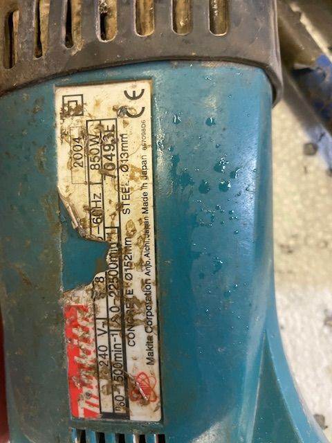 Makita core drill and cores and extension.