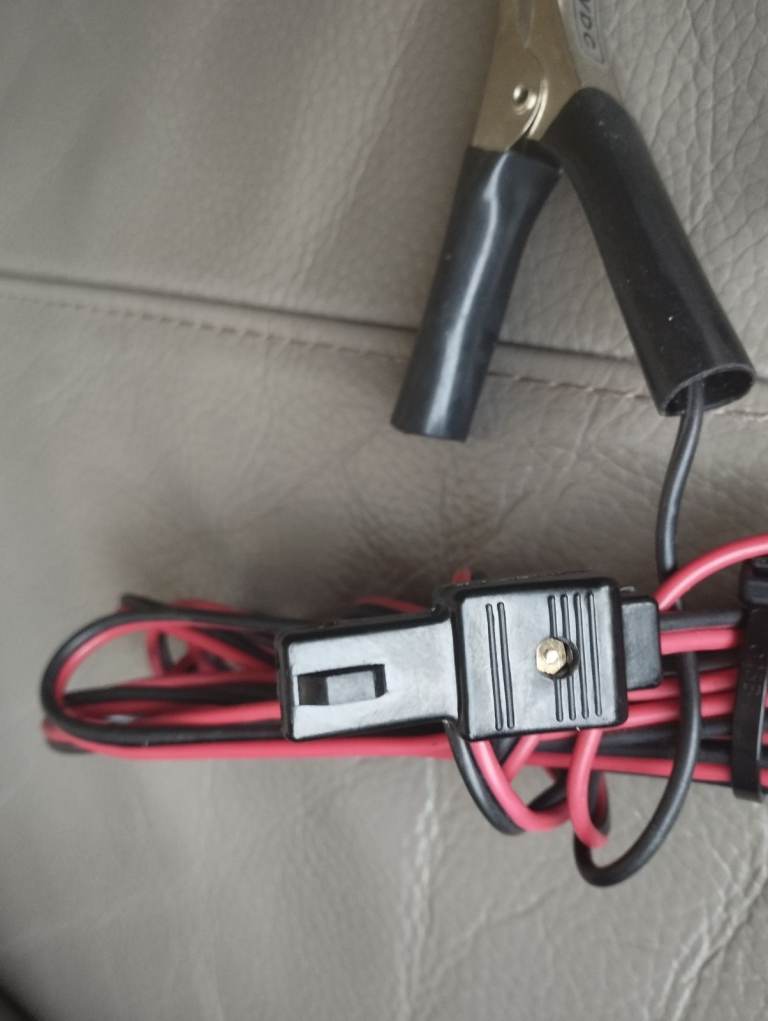 Car booster leads to figure 8 output NEW