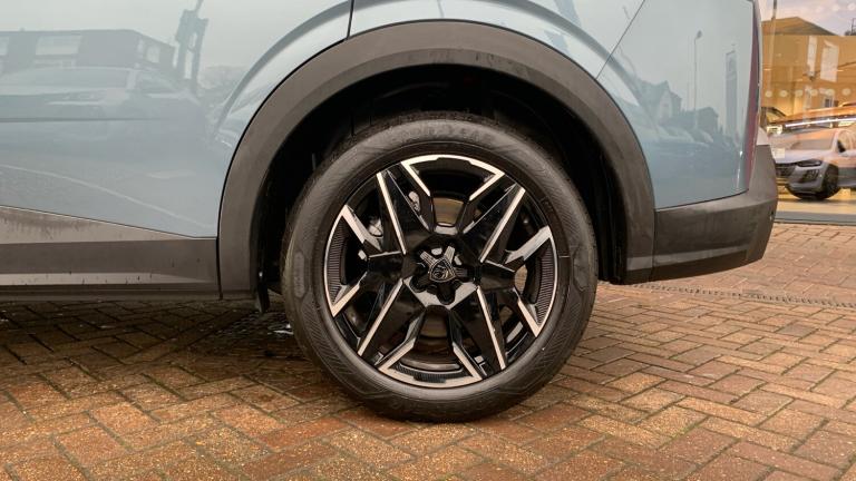 2025 Peugeot 5008 1.2 HYBRID GT SUV 5dr Petrol Hybrid e-DSC6 Euro 6 (s/s) (136 ps) SUV Hybrid Aut...