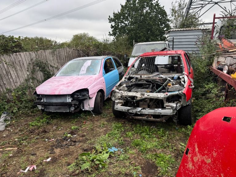 2005 corsa c stripped for racing