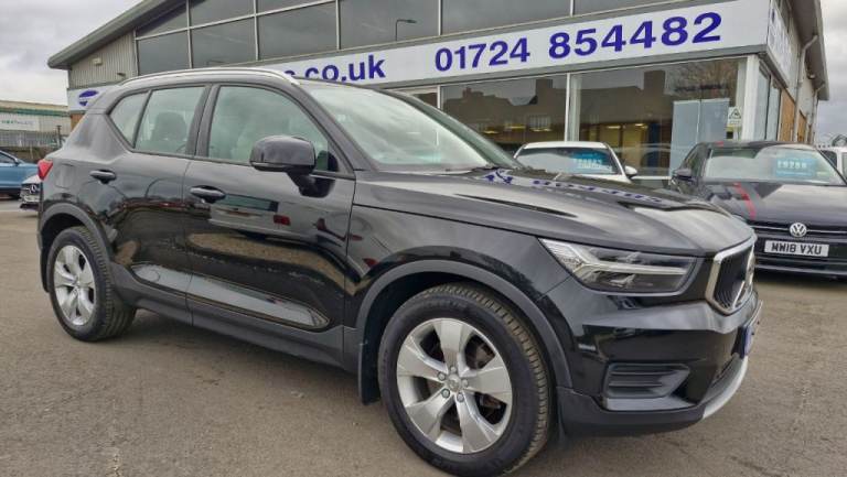  Volvo XC40 2.0 T4 Momentum 5dr AWD Geartronic Petrol