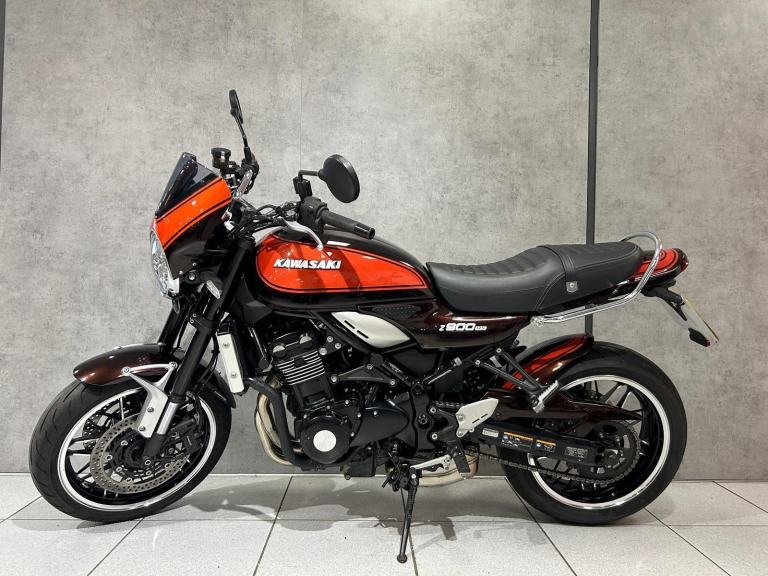 68/2018 Kawasaki Z900 RS - 7419 miles