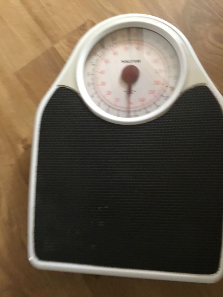 Salter Mechanical Bathroom Scales – White & Black, Good Condition