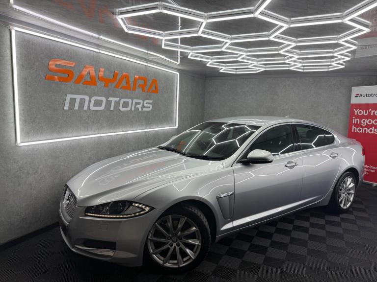 Jaguar XF 2.2d Premium Luxury Auto Euro 5 (s/s) 4dr Diesel Automatic