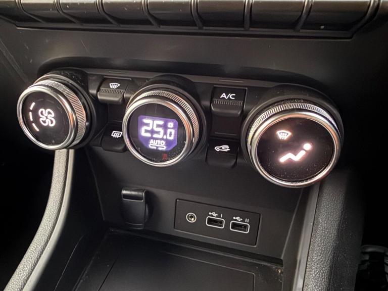 2023 Renault Captur 1.6 E-TECH evolution SUV 5dr Petrol Hybrid Auto Euro 6 (s/s) (145 ps) HATCHBA...