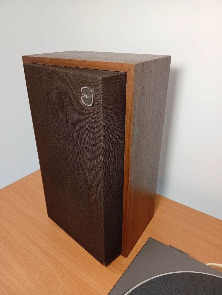 Tannoy Titan Speakers Teak 70's 80's.