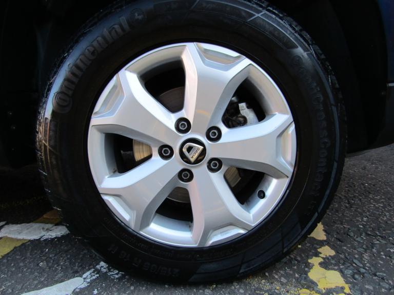 2019 Dacia Duster 1.2 TCe PRESTIGE EURO 6 (s/s) 5DR 6 SPEED MANUAL LEFT HAND DRIVE SUV Petrol Manual