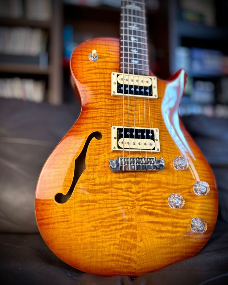 Electric Guitar PRS SE Zach Myers Inc PRS Gig Bag and Yamaha THR10 Amp