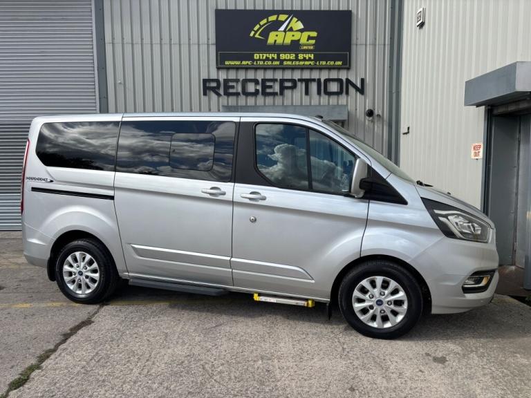 2018 Ford Tourneo Custom 2.0 320 TITANIUM L2 4DR AUTOMATIC MPV Diesel Automatic