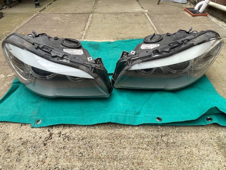 Faulty pair of BMW F10 halogen headlights off BMW 5 series 2011