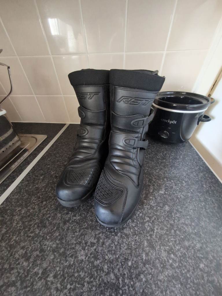 RST Adventure X Mid Boots size UK11 (EU46)