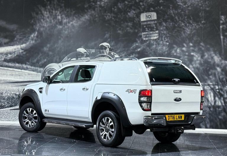 2016 Ford Ranger 2.2 TDCi Limited 1 Auto 4WD Euro 5 4dr PICK UP Diesel Automatic