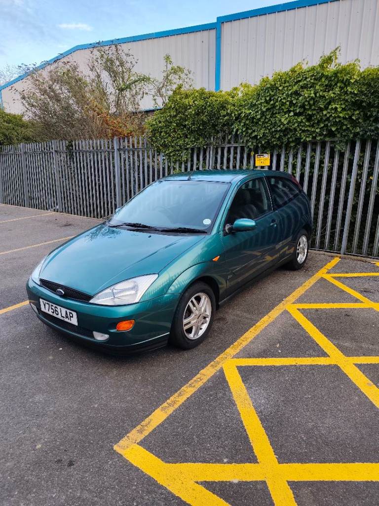 Ford, FOCUS, Hatchback, 2001, Manual, 1796 (cc), 3 doors
