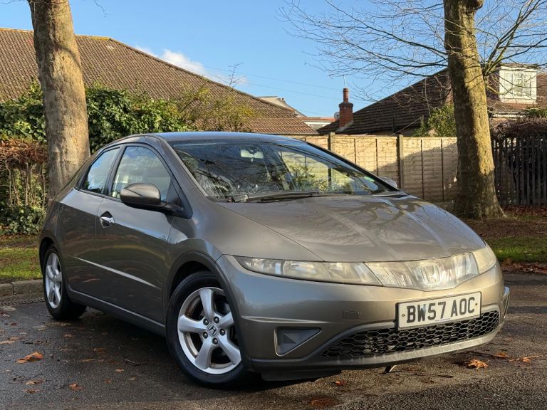 HONDA CIVIC 1.8 I-VTEC SE Hatchback for sale!