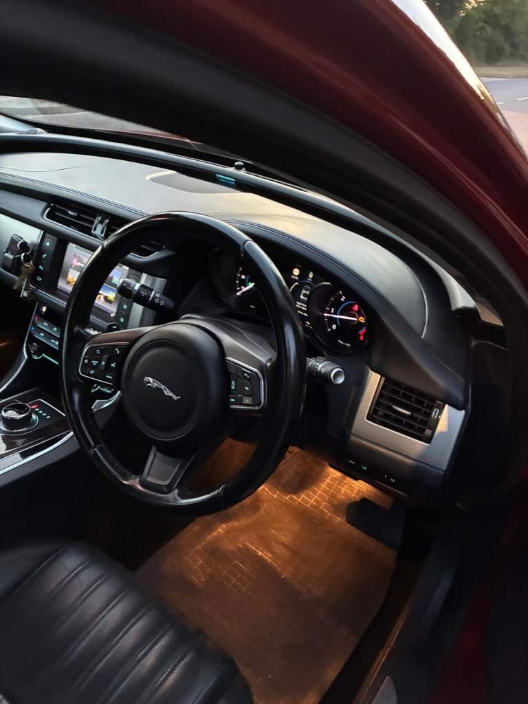 Jaguar, XF, Saloon, 2016, Other, 1999 (cc), 4 doors