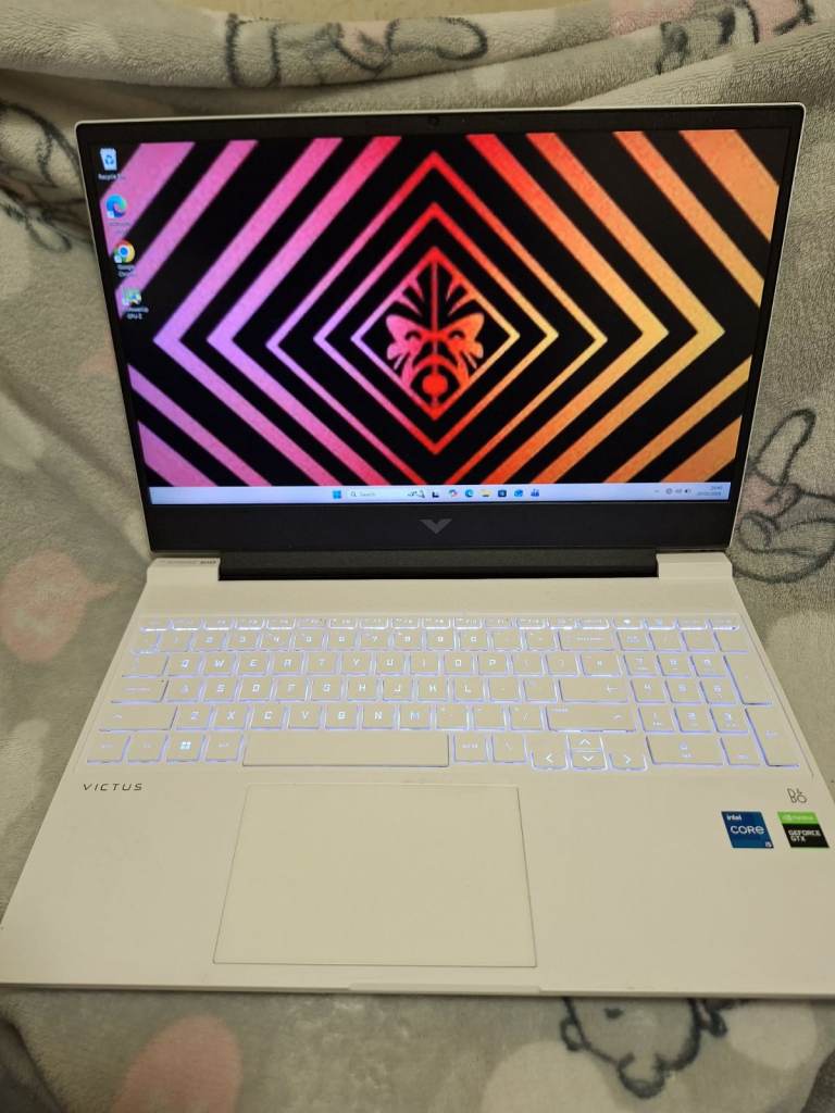 Hp Victus i5(12th gen)+NVIDIA® GeForce® GTX 1650,8gb ram,256gb ssd,gaming laptop