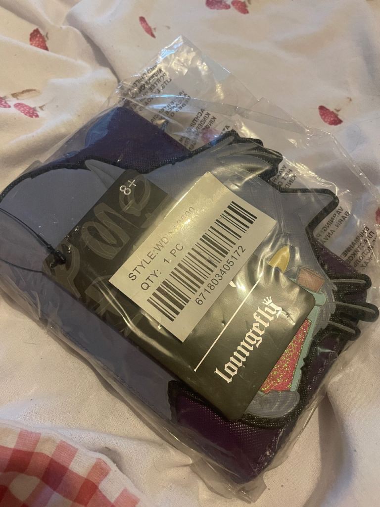 Brand New Loungefly Disney The Emperors new groove Yzma Kitty Purse
