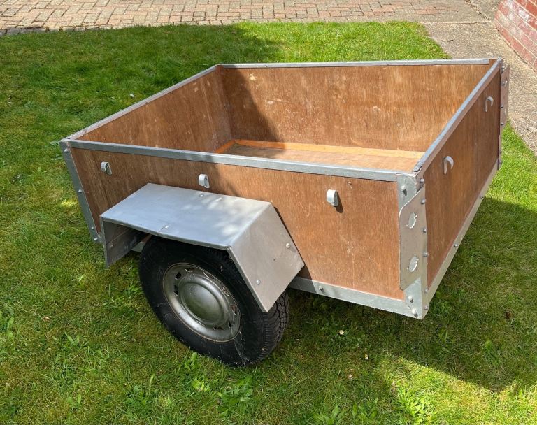 Car trailer is good condition