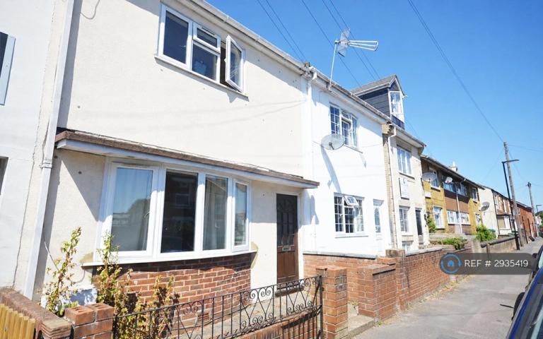 4 bedroom house in Cedar Road, Southampton, SO14 (4 bed) (#2935419)
