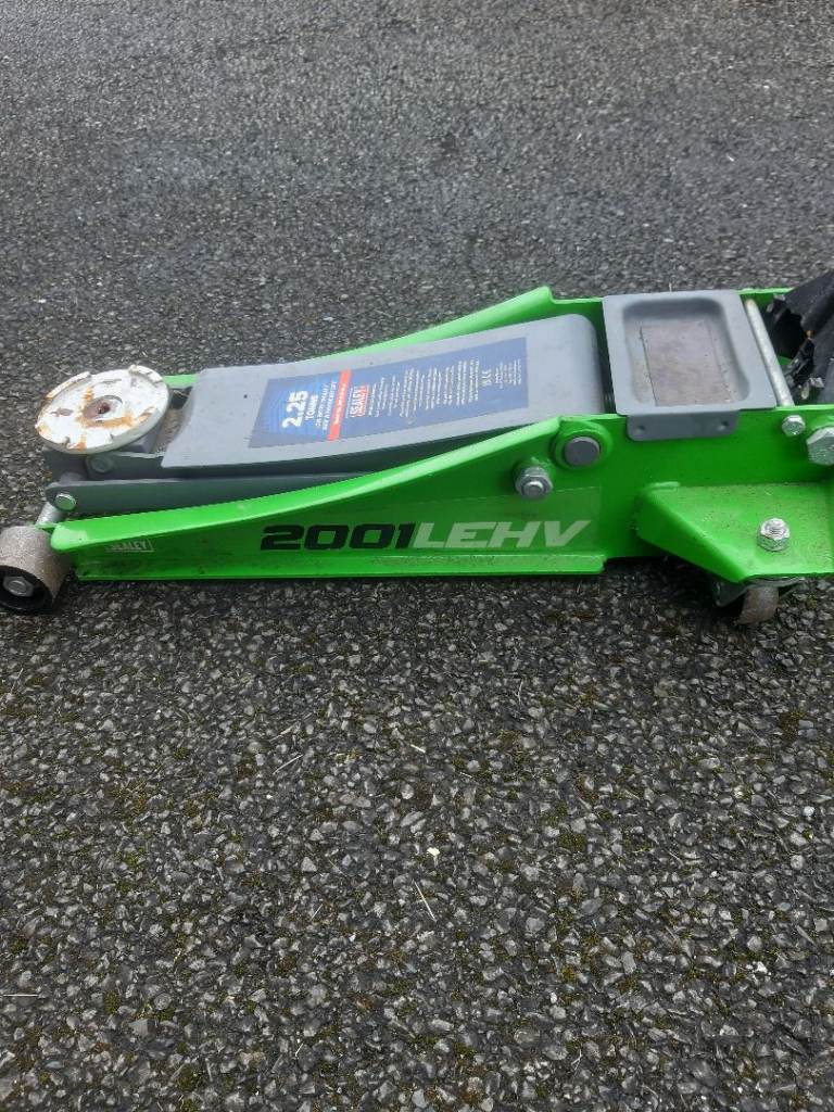 2.5 ton trolley jack