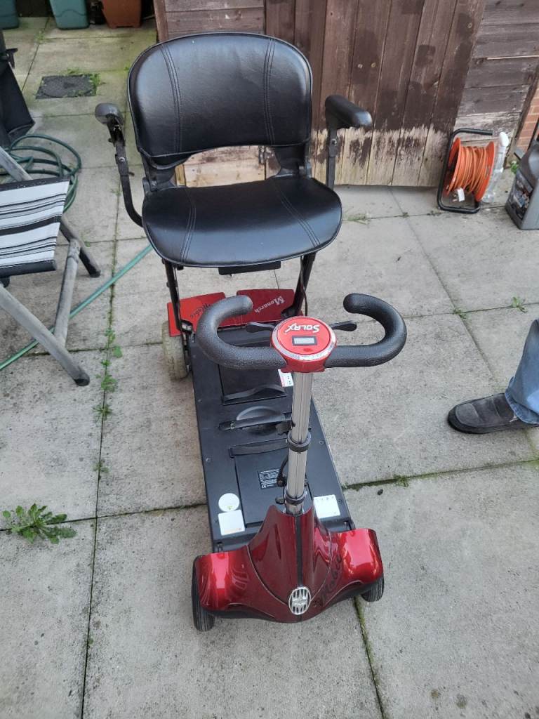 Red Mobility Scooter – Good Condition, Foldable