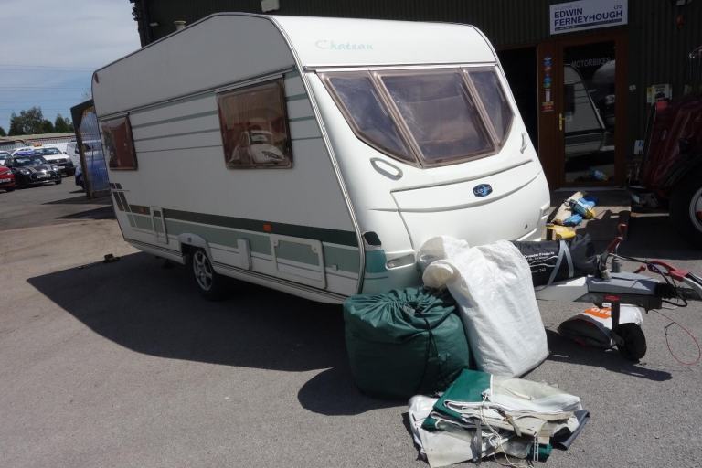 Lunar Chateau 450 2004