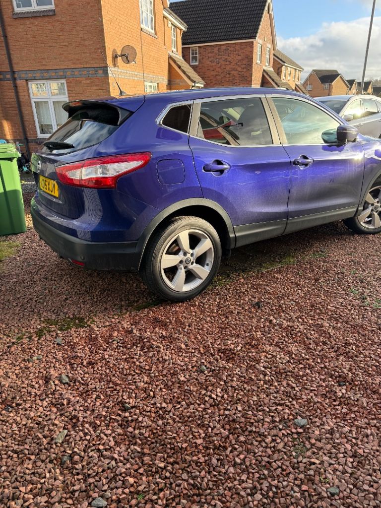 Nissan, QASHQAI, Hatchback, 2015, Manual, 1197 (cc), 5 doors