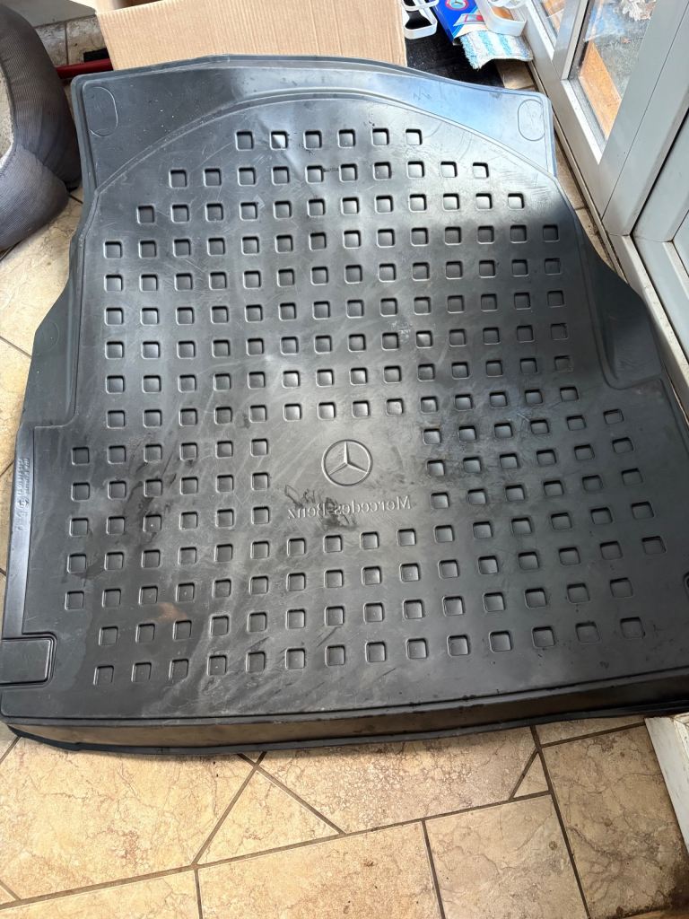 Boot/cargo liner for Mercedes E Class Estate 2009 to 2016