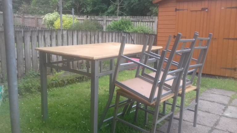 Kitchen table & 4 chairs