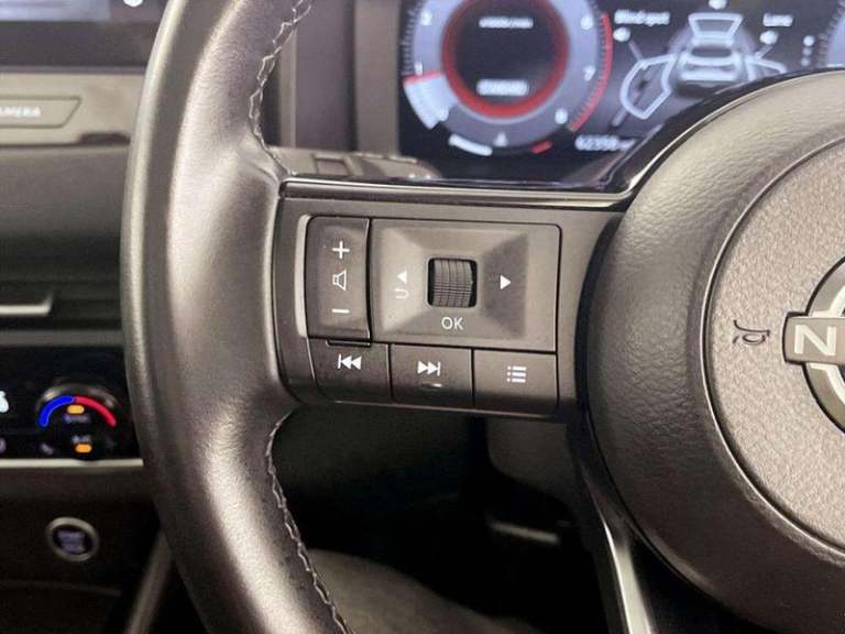 2022 Nissan Qashqai 1.3 DIG-T MHEV N-Connecta Euro 6 (s/s) 5dr Manual SUV Hybrid Manual