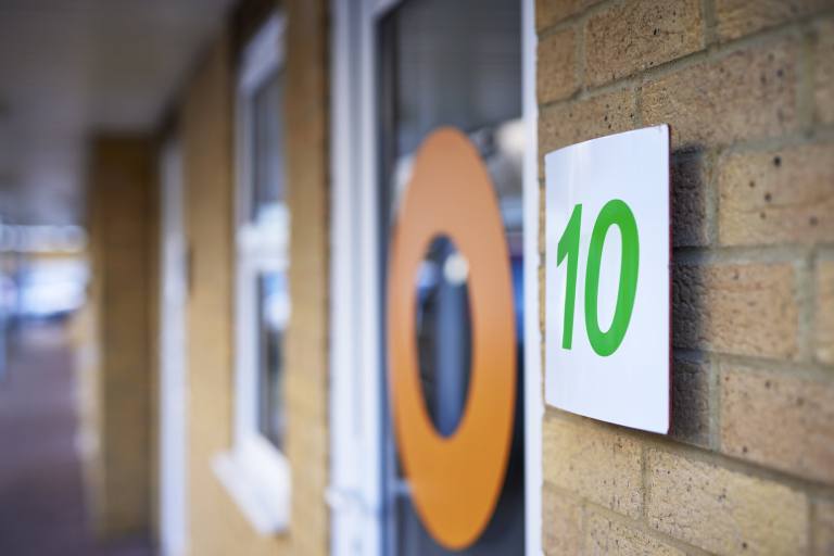 Bromsgrove - B60 3ET \ Professional Workshop Space in Basepoint Bromsgrove Enterprise Park