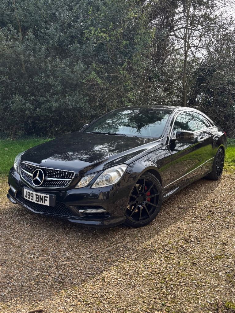 Mercedes E220 Coupe – Black – AMG Styling – FRESH MOT + New Brakes + New Tyres