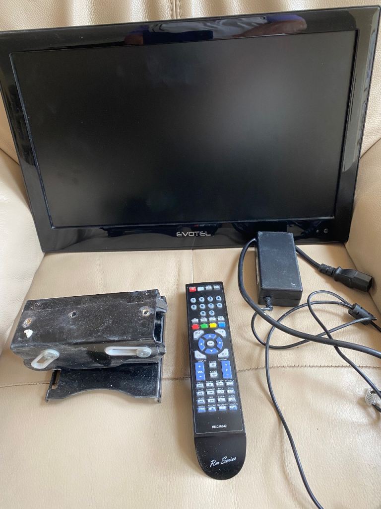 Evotel Portable TV with Remote and Power Supply