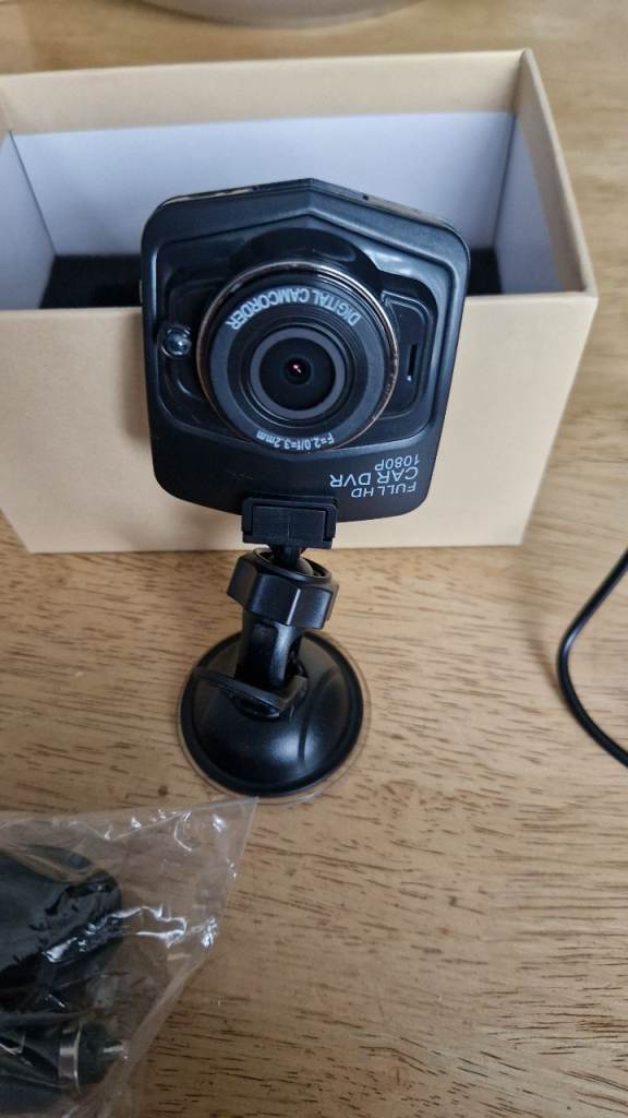2 never used dash cams 